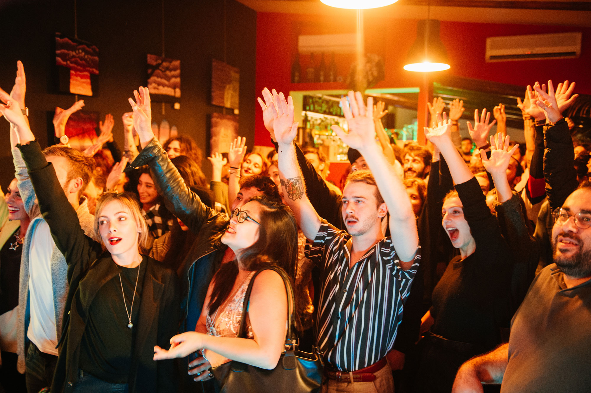 SPAG_slider_01_crowd